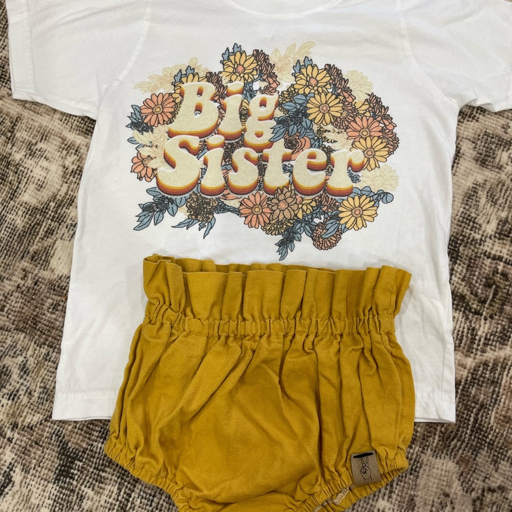 Big sis tee/matching bottoms